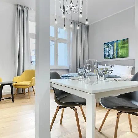 Apple Park * 波兹南